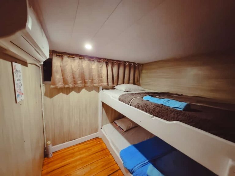 KM Staelan Boat